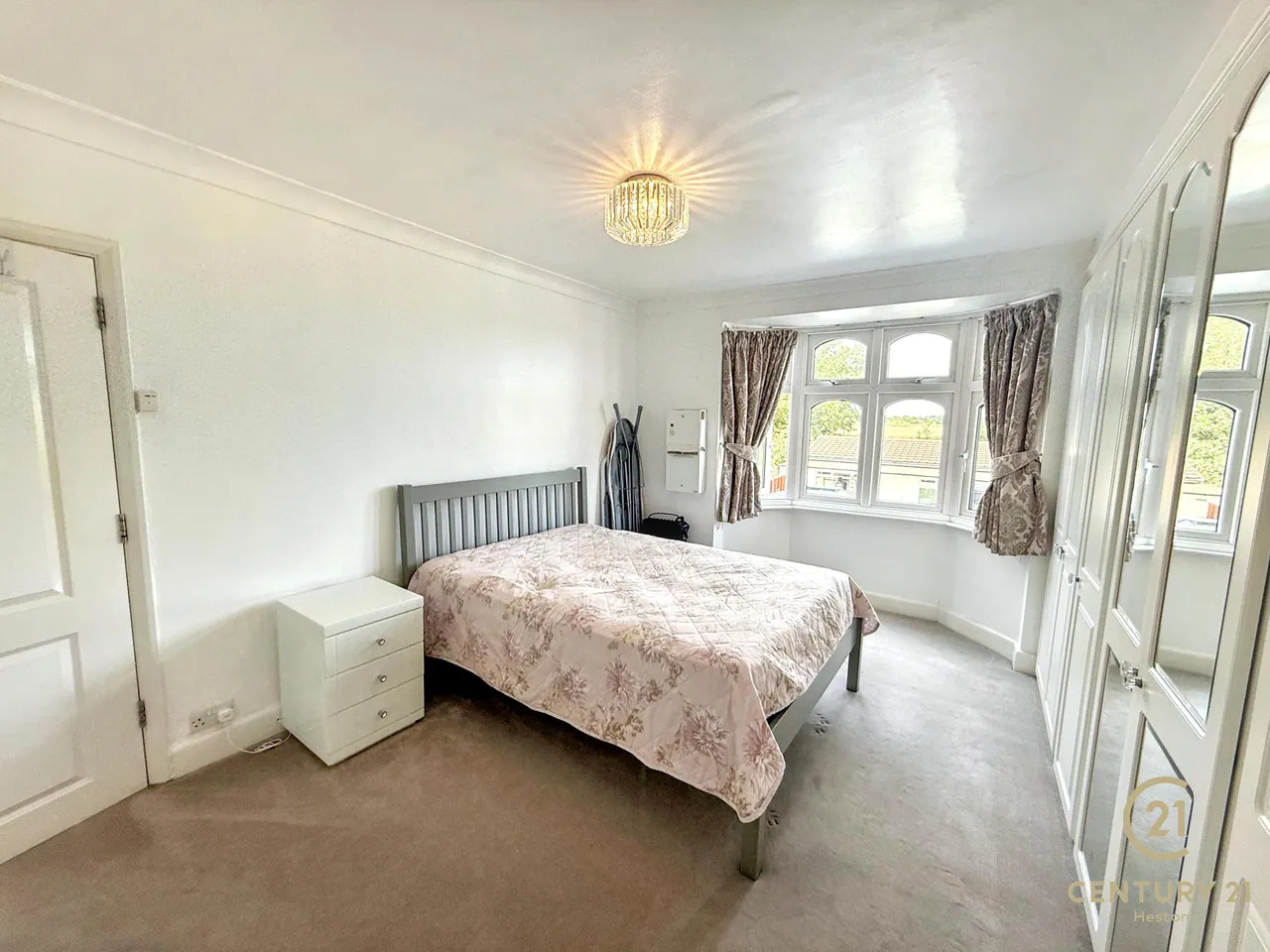 Burns Way, Hounslow, TW5, photo 20