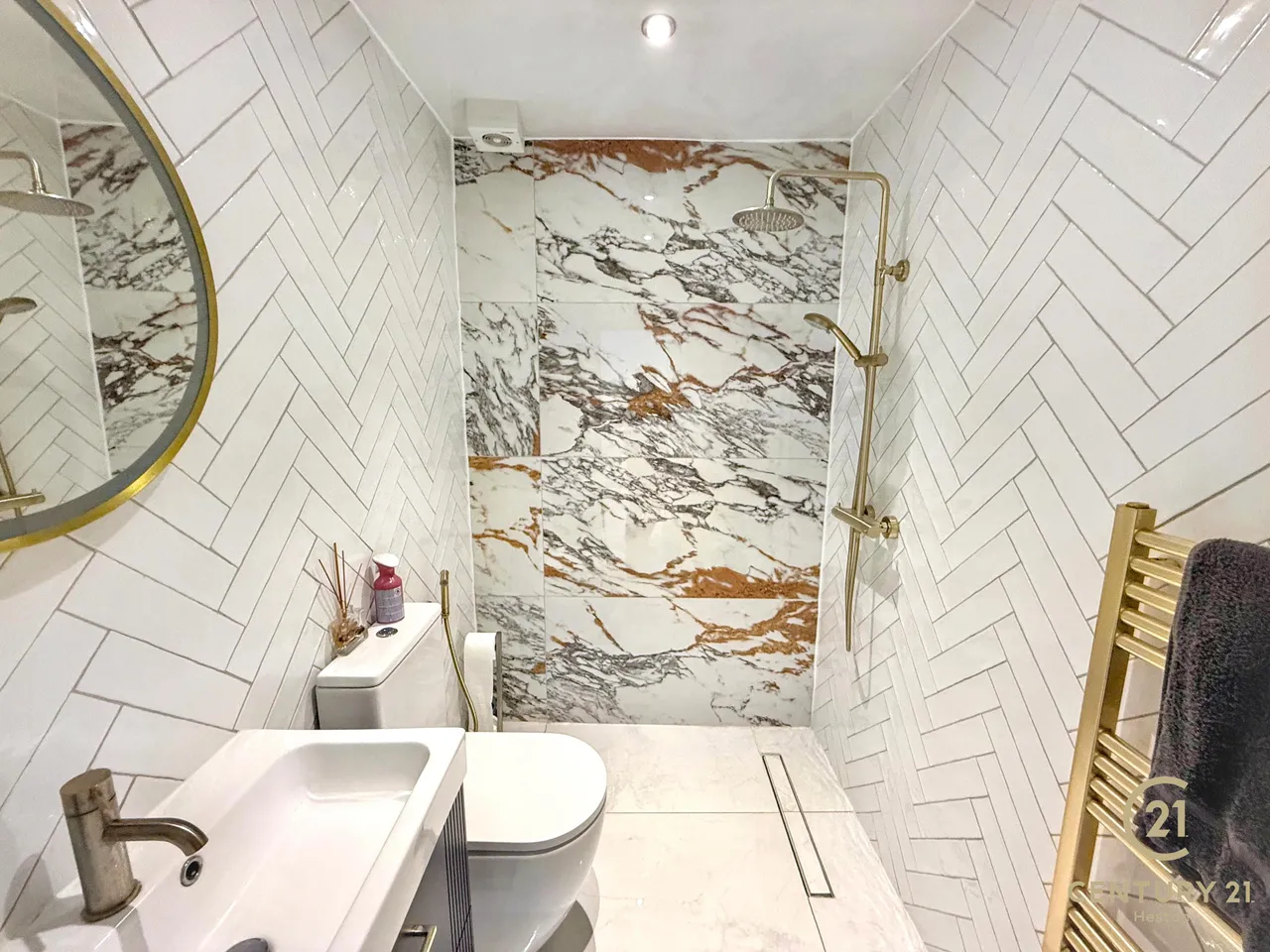 Burns Way, Hounslow, TW5, photo 14