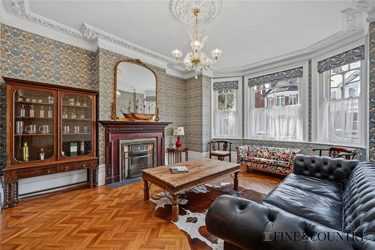 Cranhurst Road, London, photo 3
