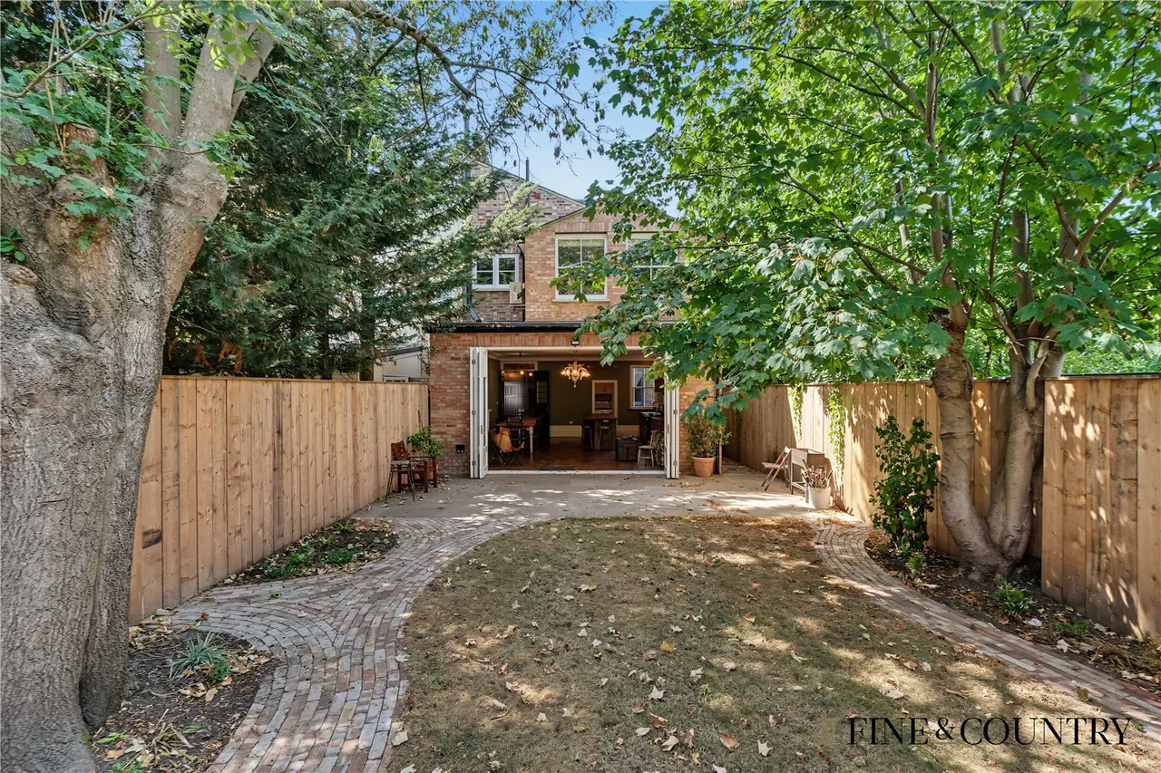Cranhurst Road, London, photo 7