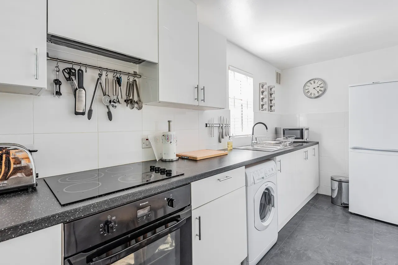Brickett Close, Ruislip Fees Apply, HA4, photo 5