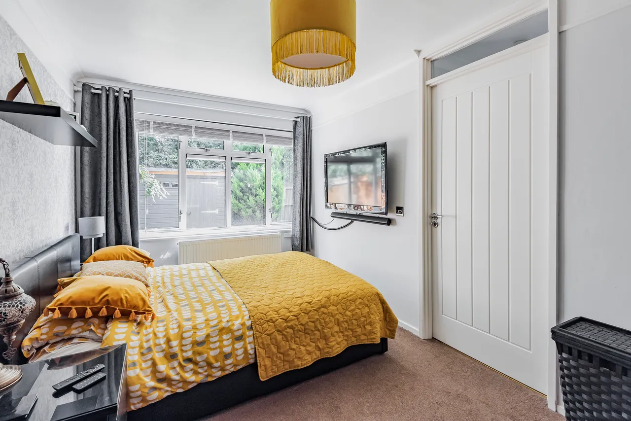 Brickett Close, Ruislip Fees Apply, HA4, photo 3