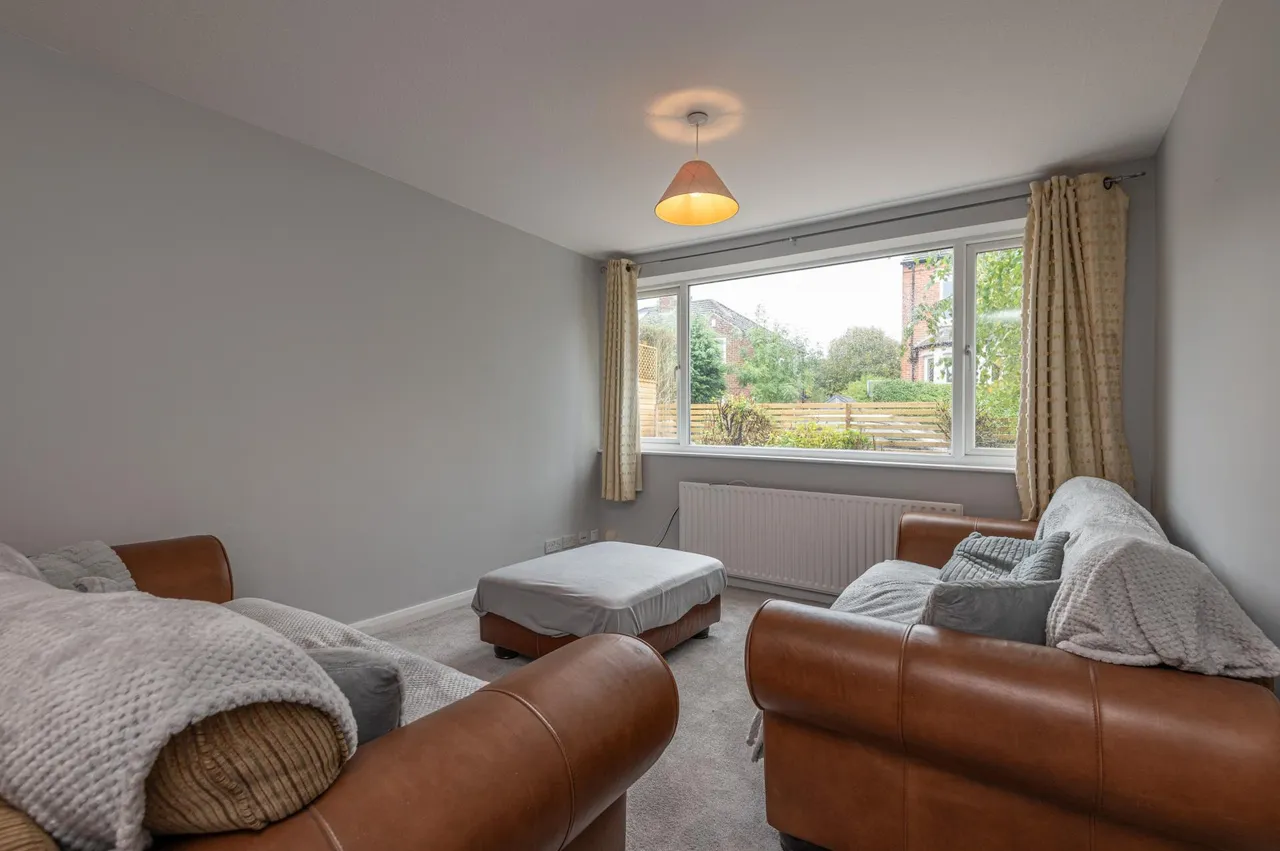 Gledhow Wood Avenue, Roundhay, LS8, photo 4