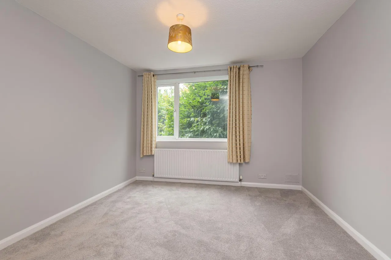 Gledhow Wood Avenue, Roundhay, LS8, photo 5