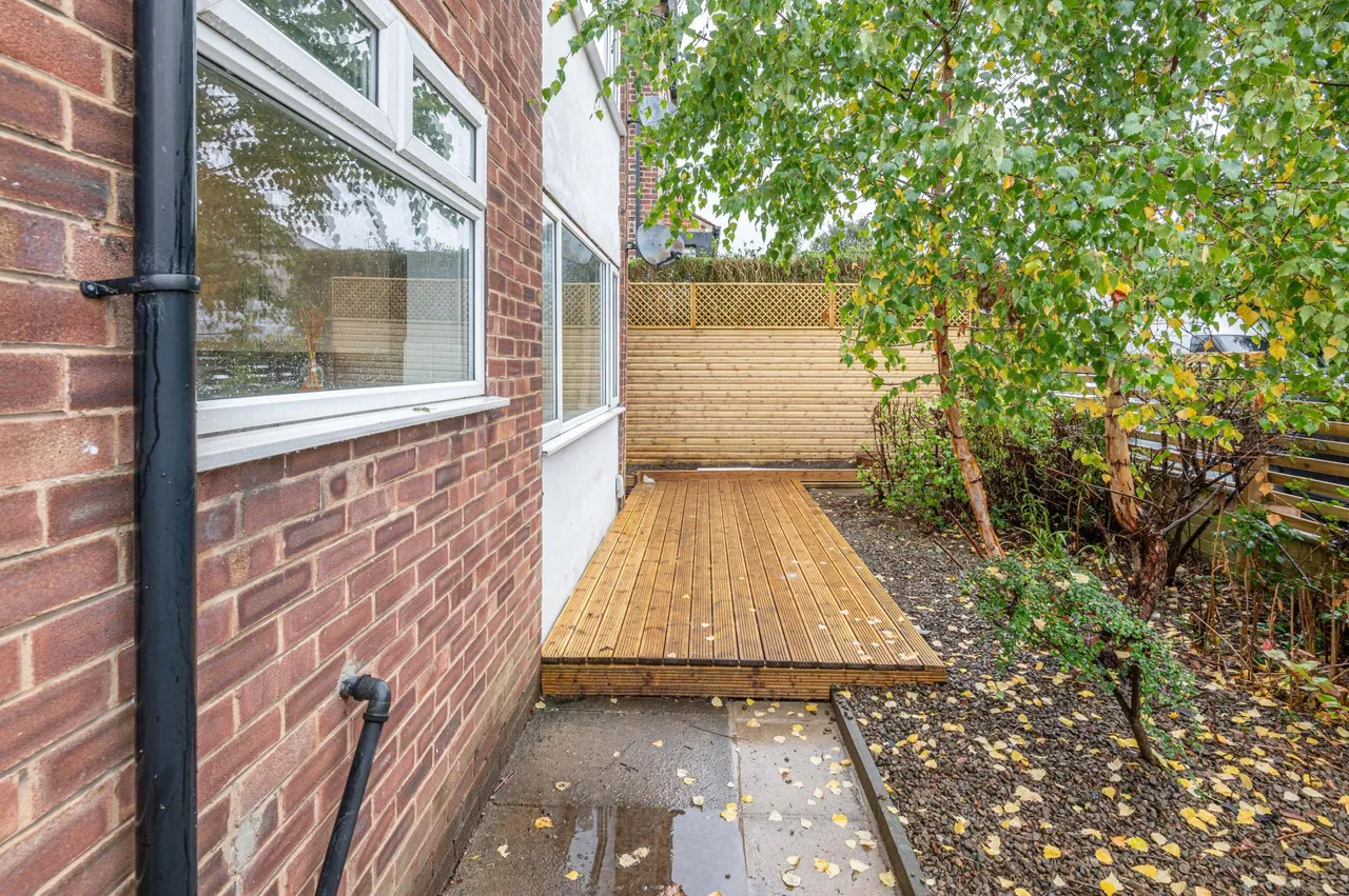 Gledhow Wood Avenue, Roundhay, LS8, photo 9