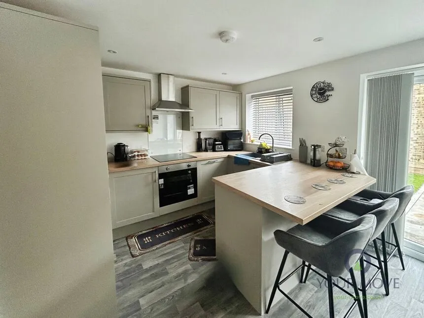 Springwood Farm Road, Midway, Derbyshire, DE11, photo 2