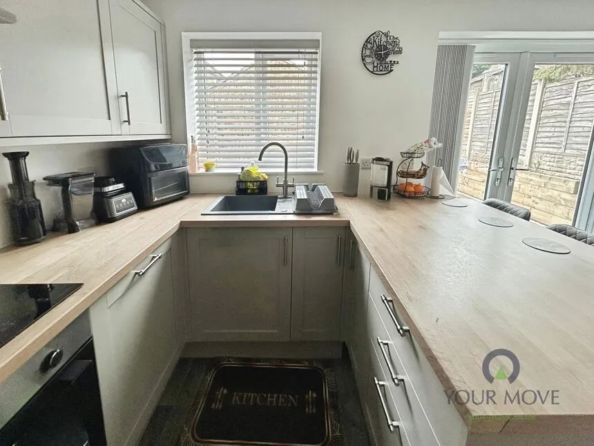 Springwood Farm Road, Midway, Derbyshire, DE11, photo 11