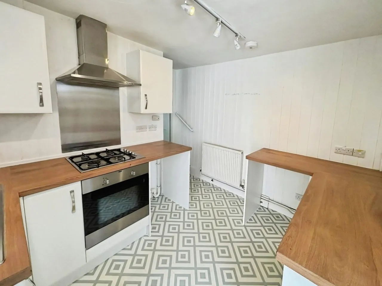 Brunswick Street, BA20, photo 2