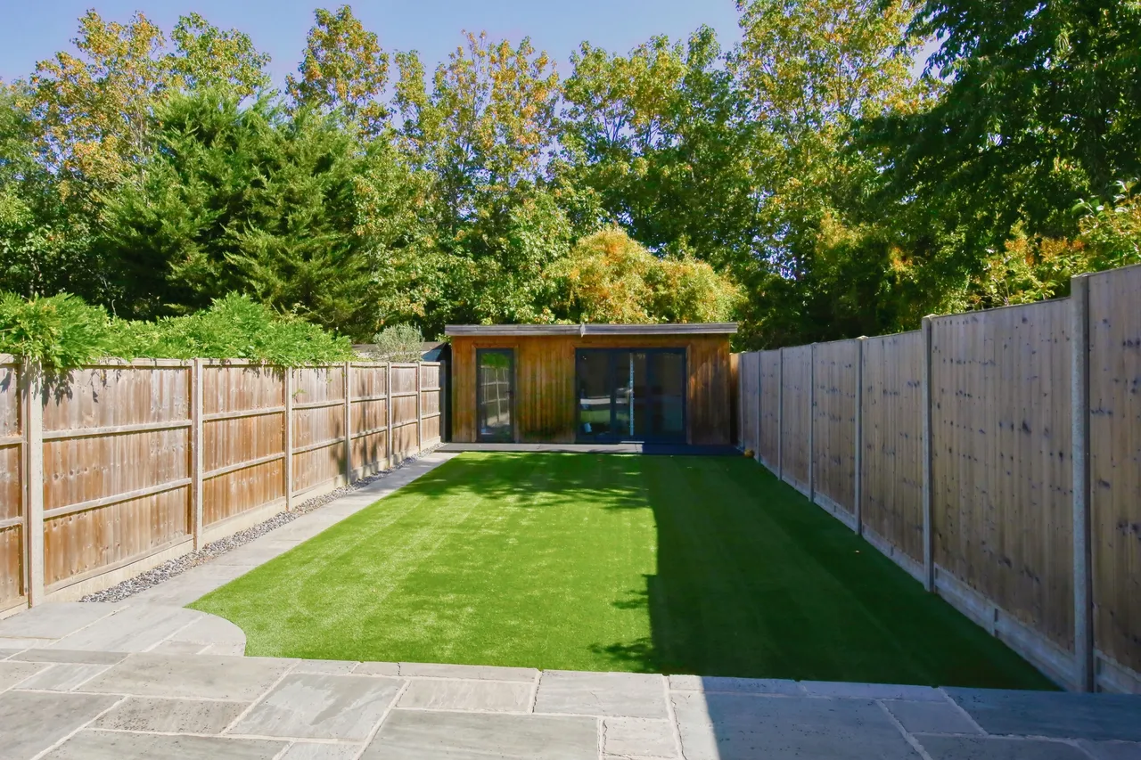 Cedars Road, Hampton Wick, KT1 4BE, photo 9