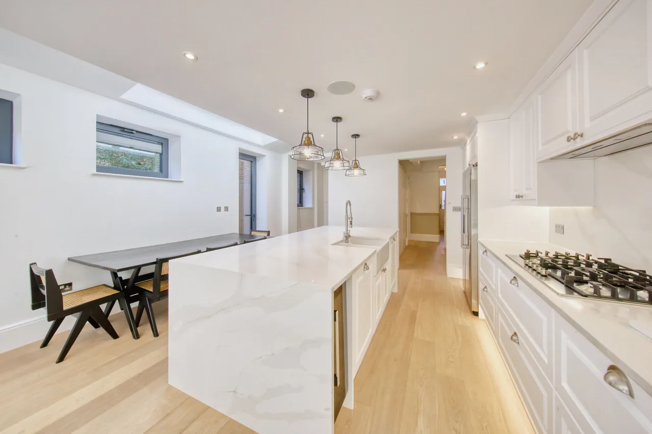 Cedars Road, Hampton Wick, KT1 4BE, photo 11