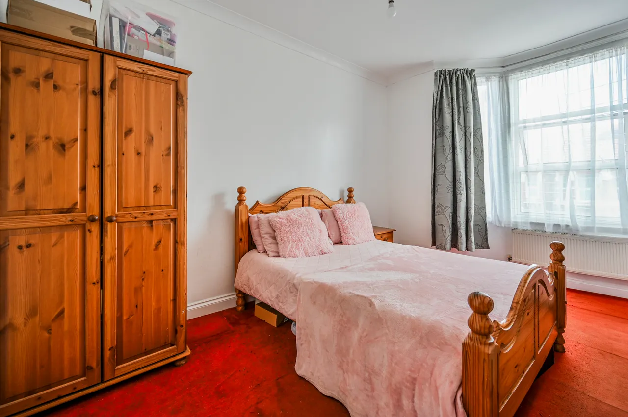 25 Scarborough Road, London, photo 10