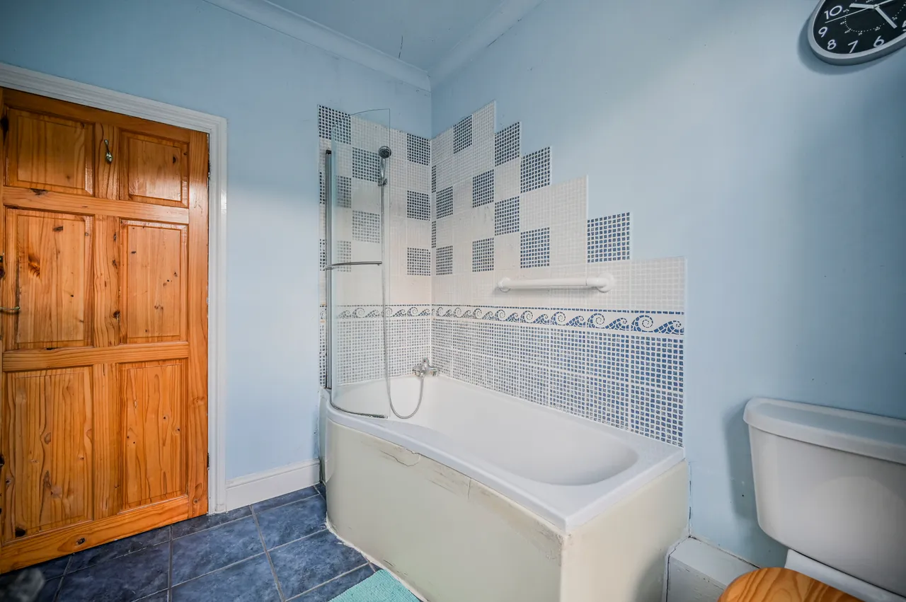 25 Scarborough Road, London, photo 8