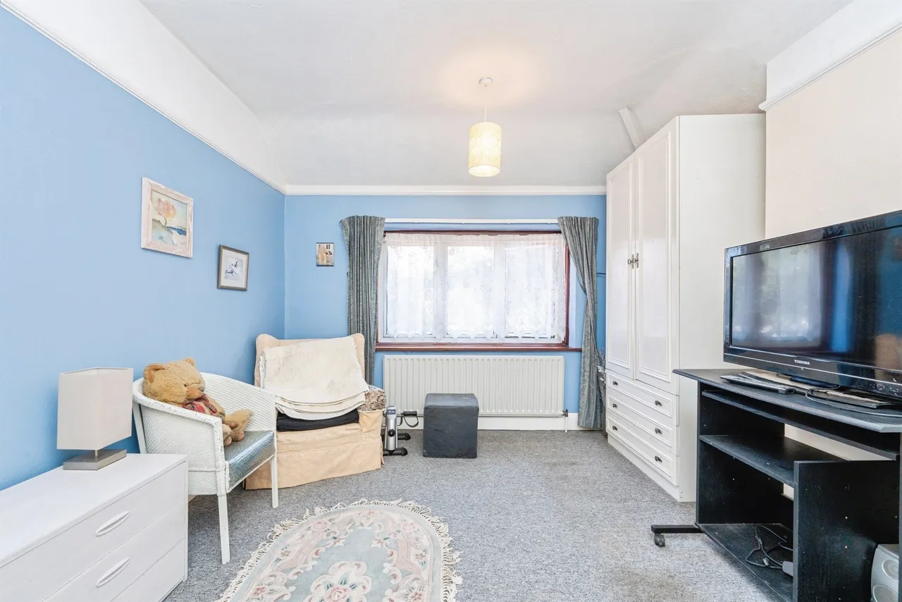 Leggatts Way, Watford, photo 9