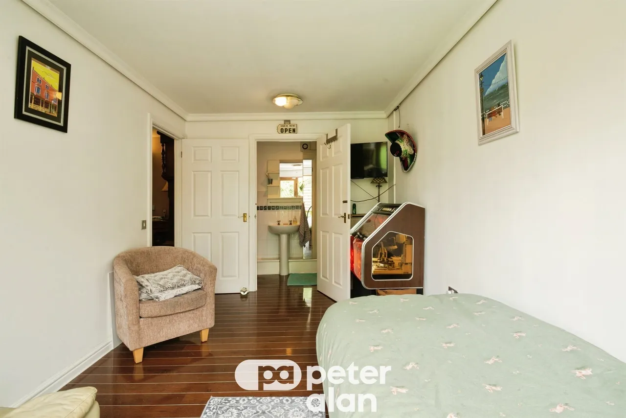 Gabalfa Avenue, Cardiff, CF14, photo 15
