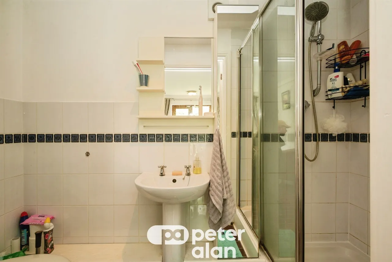 Gabalfa Avenue, Cardiff, CF14, photo 14