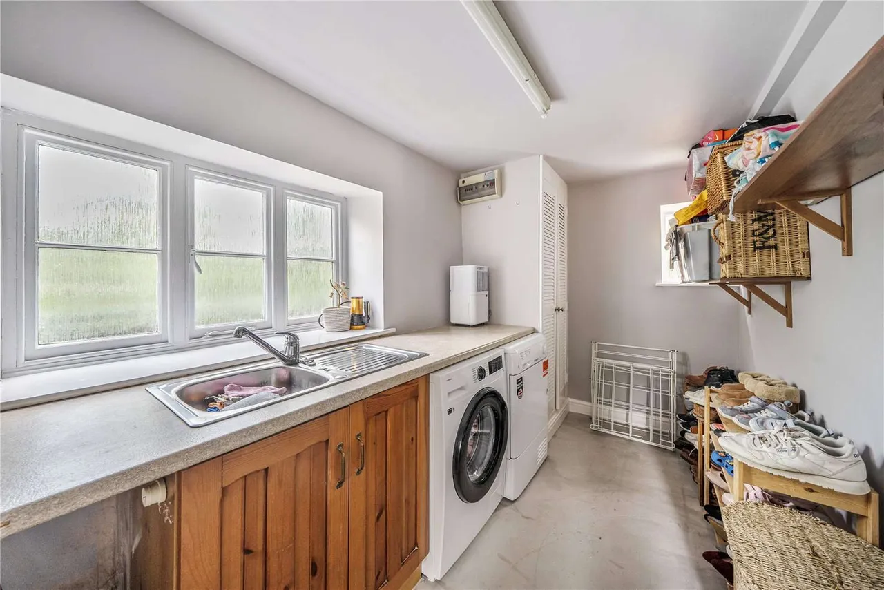 Toft, Bourne, Lincolnshire, PE10 0JT, photo 11