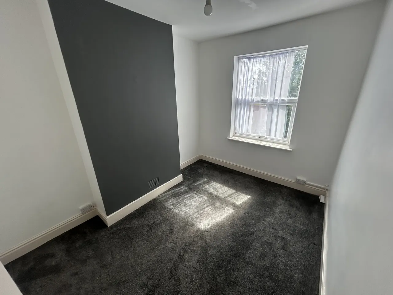 Queen Street, Bilston, WV14, photo 8