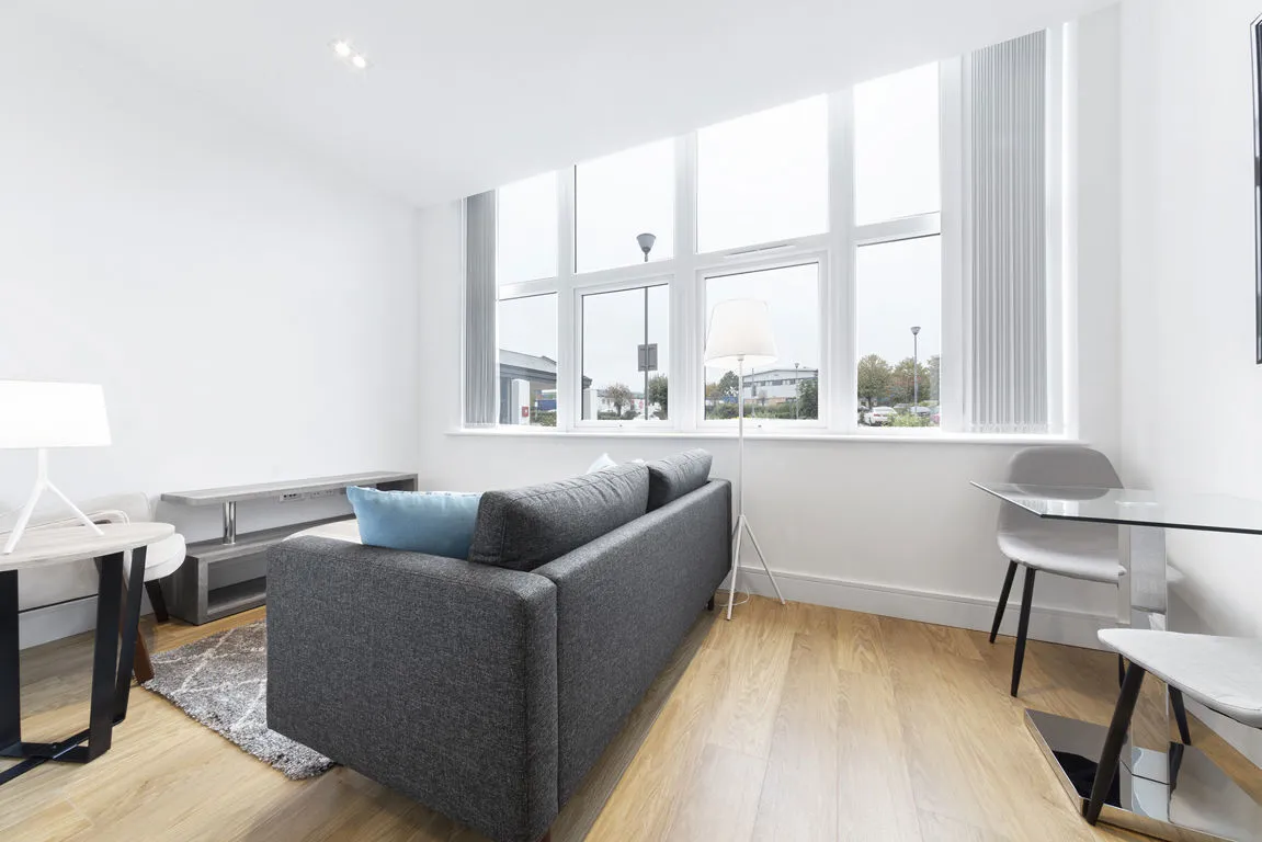 Laporte Way, Luton, photo 6