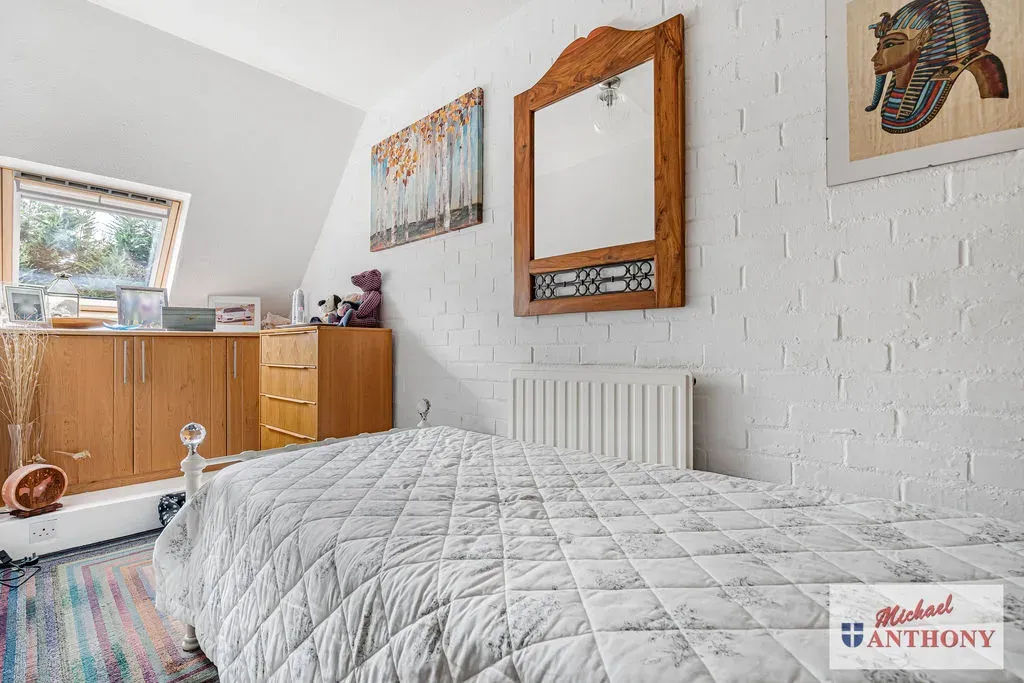 Butlers Grove, Great Linford, Milton Keynes, Buckinghamshire, MK14 5DT, photo 8