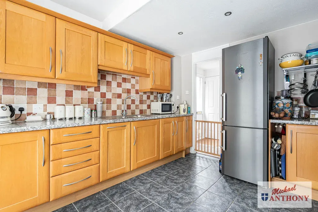 Butlers Grove, Great Linford, Milton Keynes, Buckinghamshire, MK14 5DT, photo 3