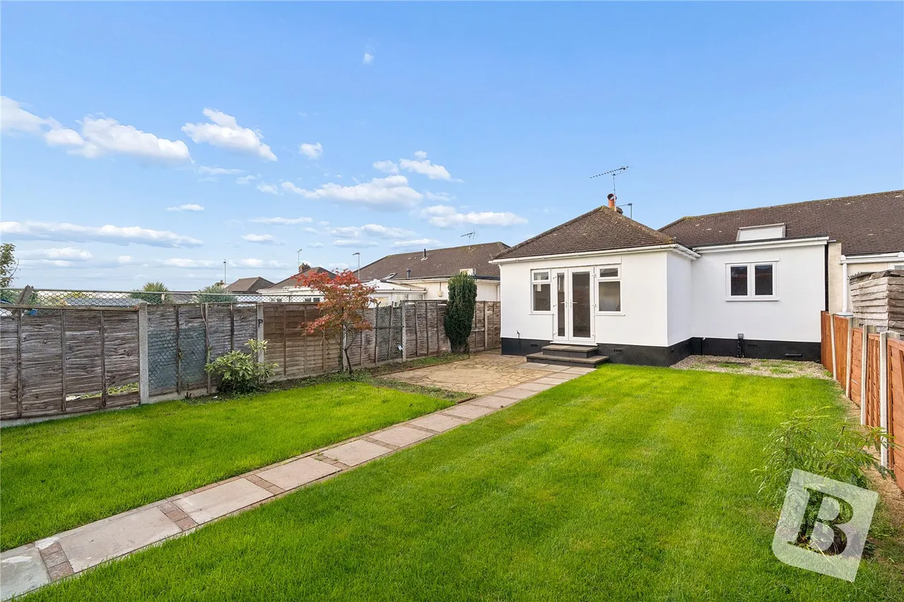 Elmtree Road, Vange, SS16, photo 9