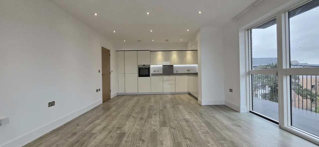Lyon Road, Harrow, HA1, photo 3