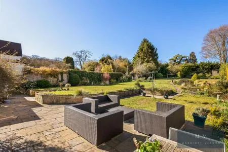Winchelsey Rise, South Croydon, photo 12