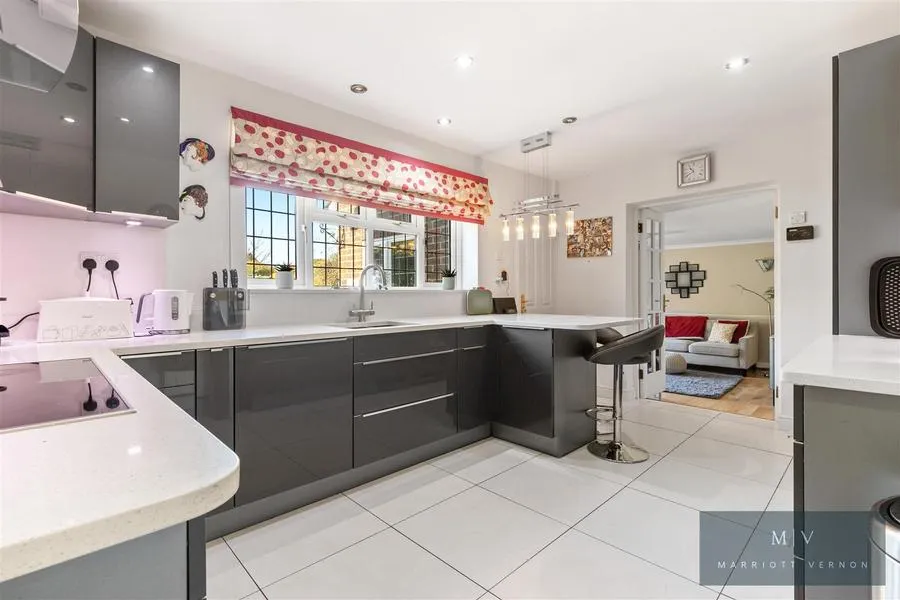 Winchelsey Rise, South Croydon, photo 28