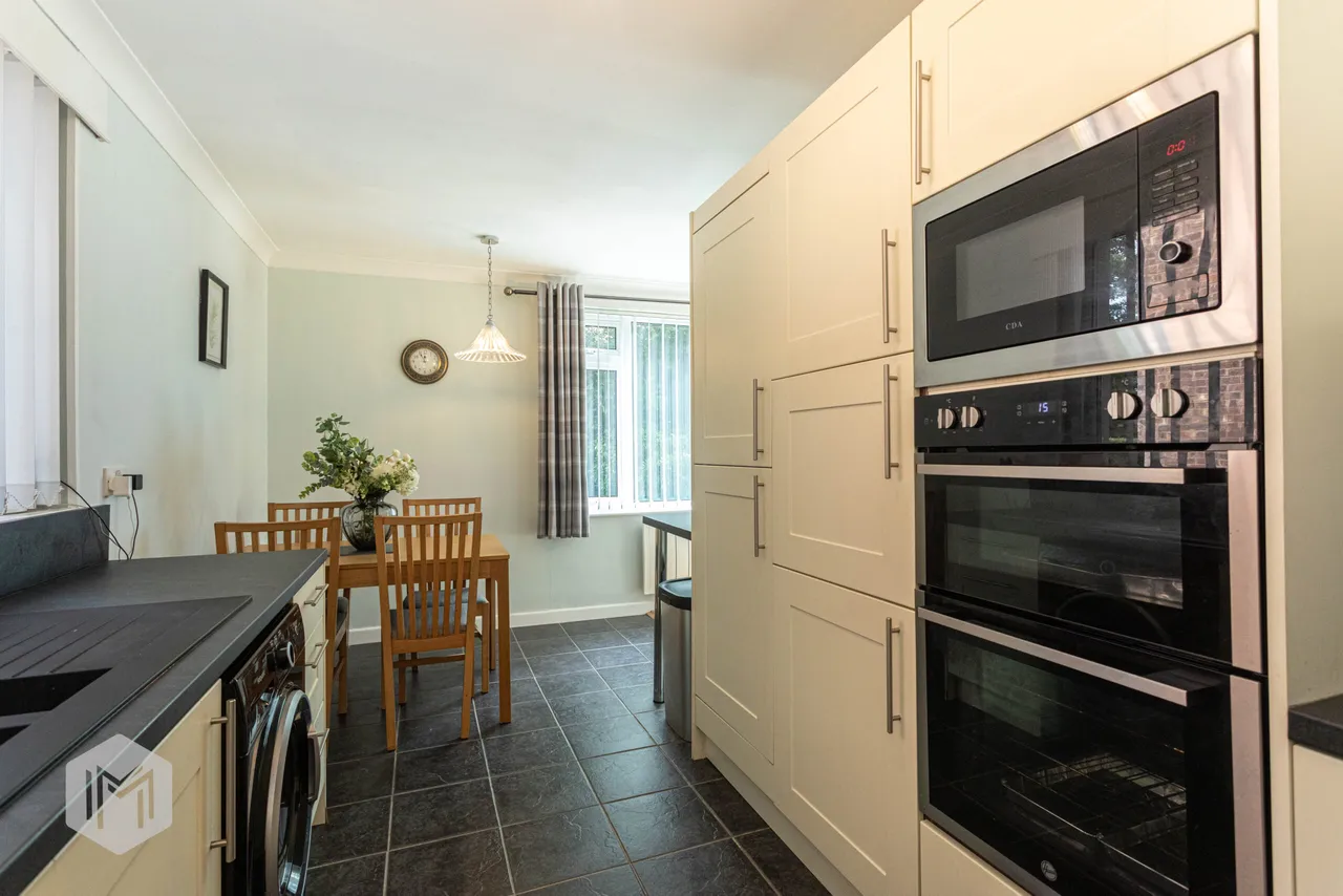 Chatsworth Road, Worsley, Manchester, M28 2WR, photo 8