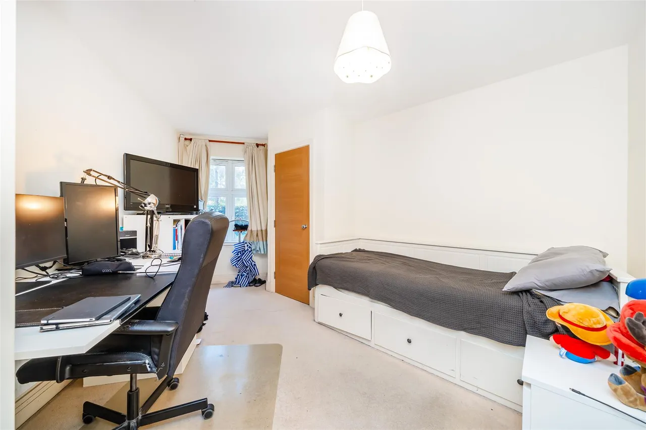 Heacham Avenue, Ickenham, UB10, photo 6