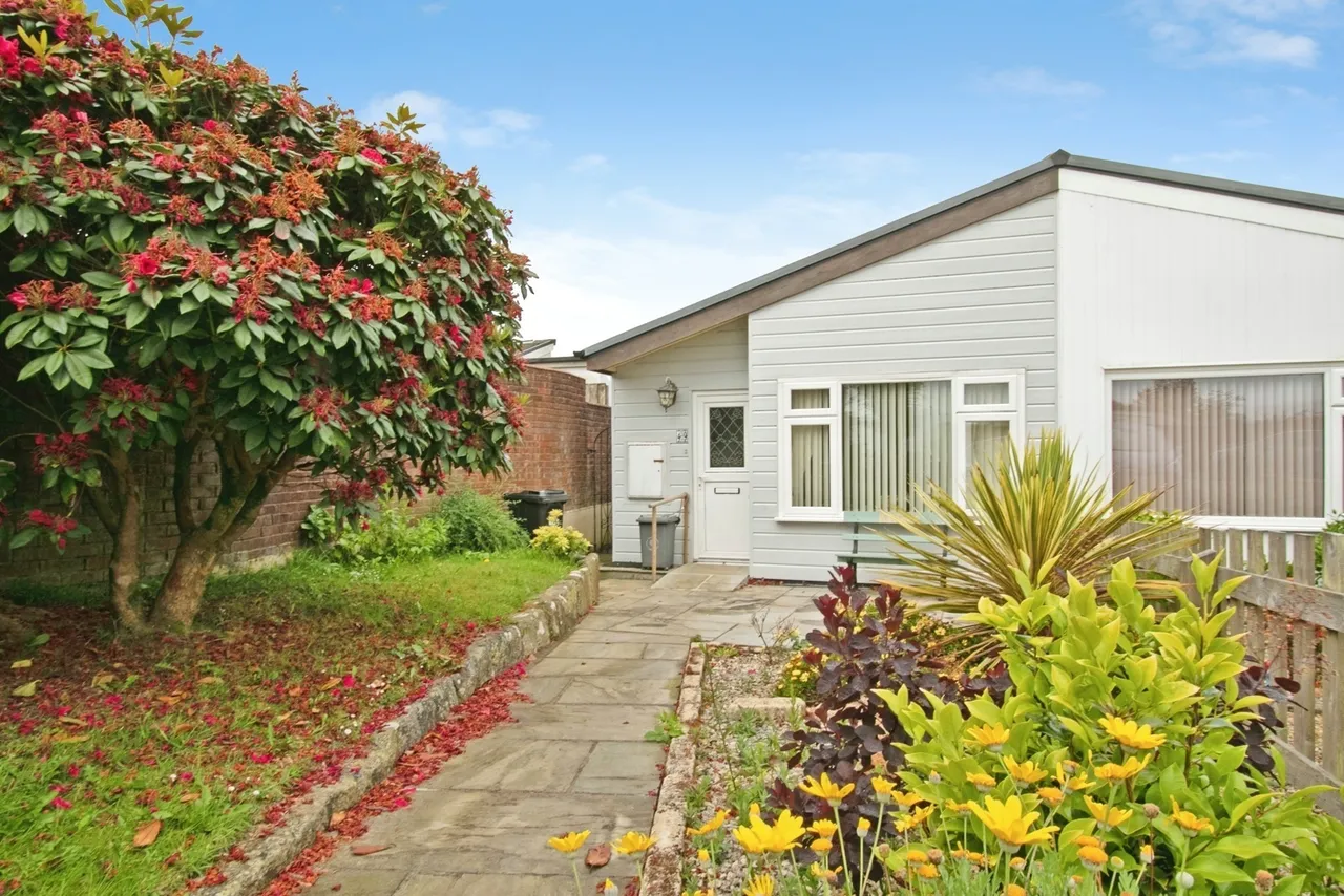 2 bed house for sale, Ellen Close, Mount Hawke, TR4