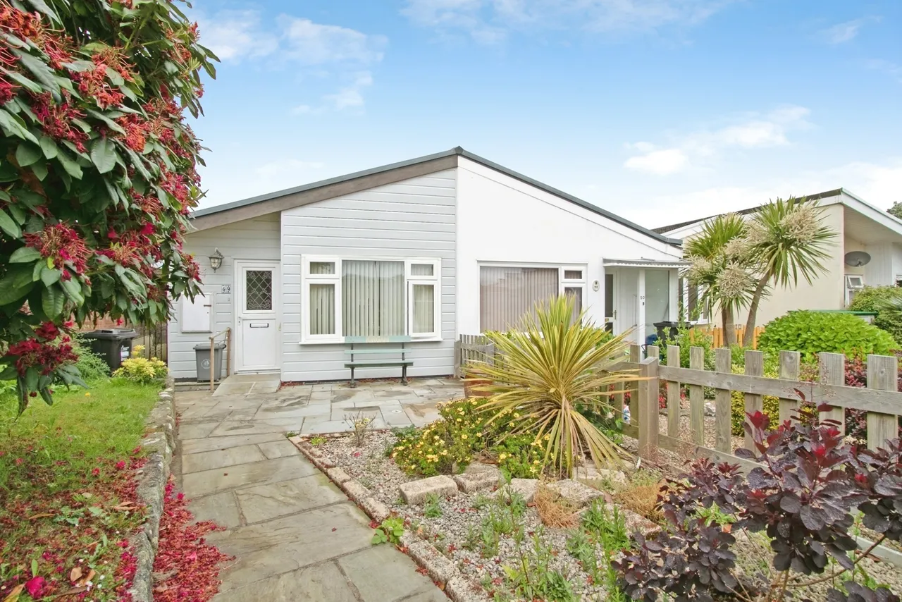 Ellen Close, Mount Hawke, TR4, photo 19