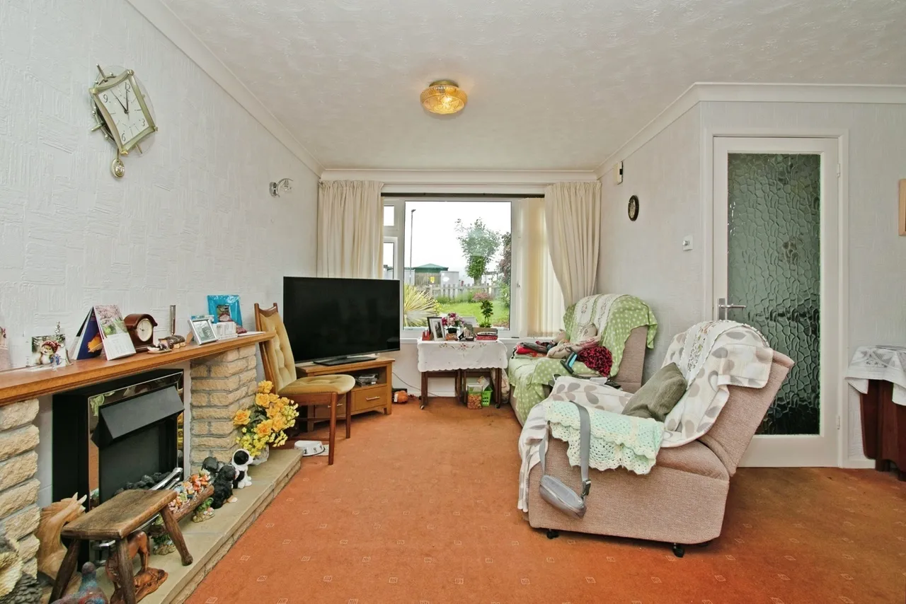 Ellen Close, Mount Hawke, TR4, photo 7