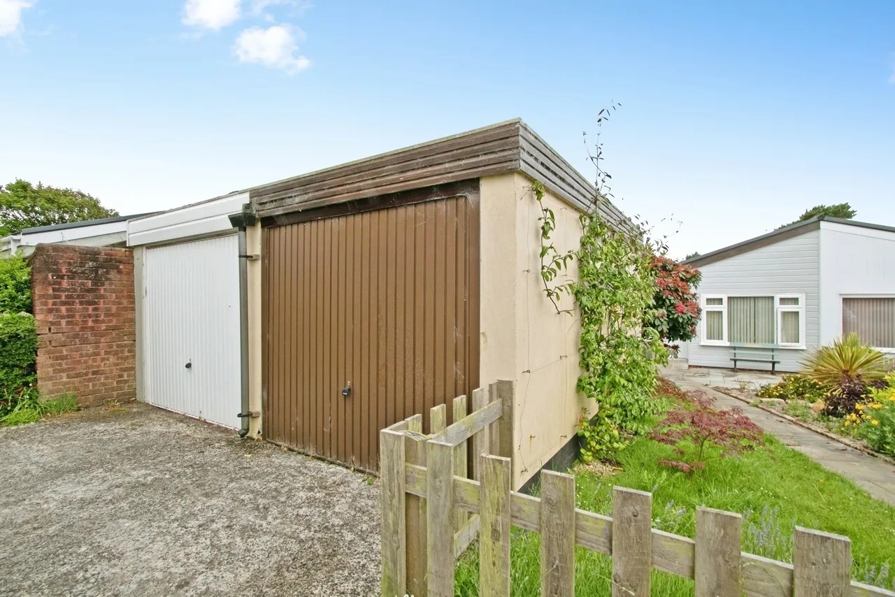 Ellen Close, Mount Hawke, TR4, photo 17