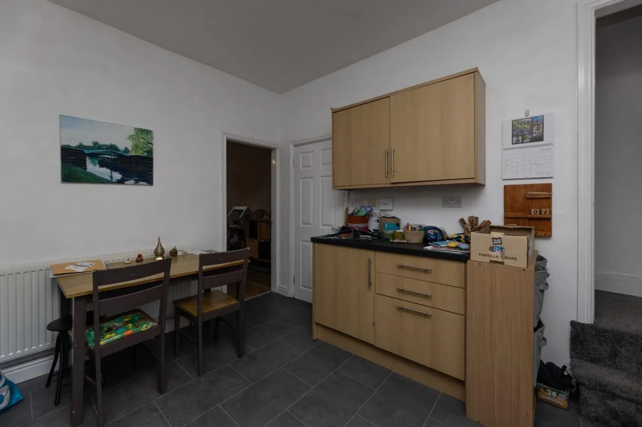 Hollin Hurst, Allerton Bywater, WF10, photo 5