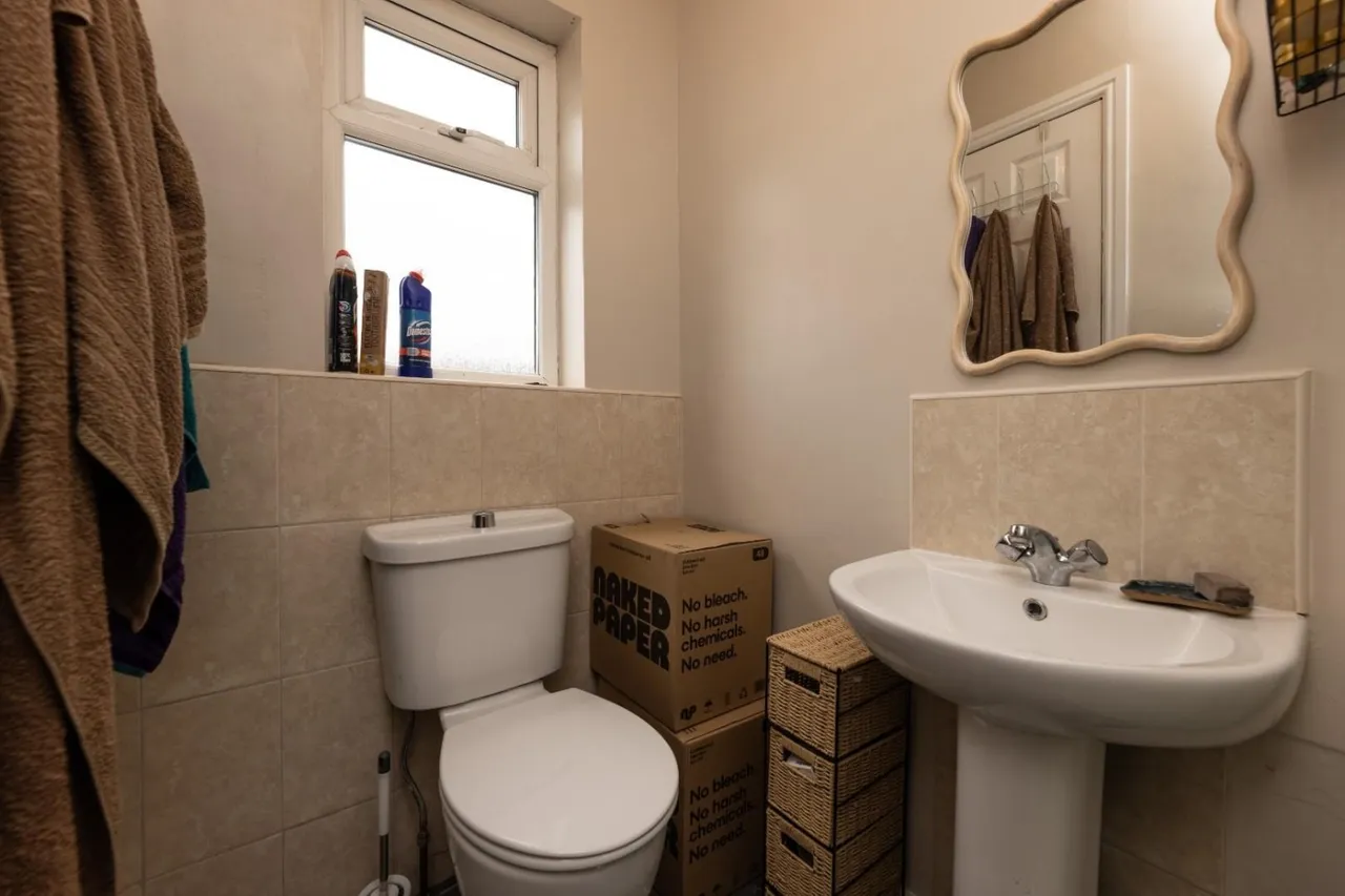 Hollin Hurst, Allerton Bywater, WF10, photo 12