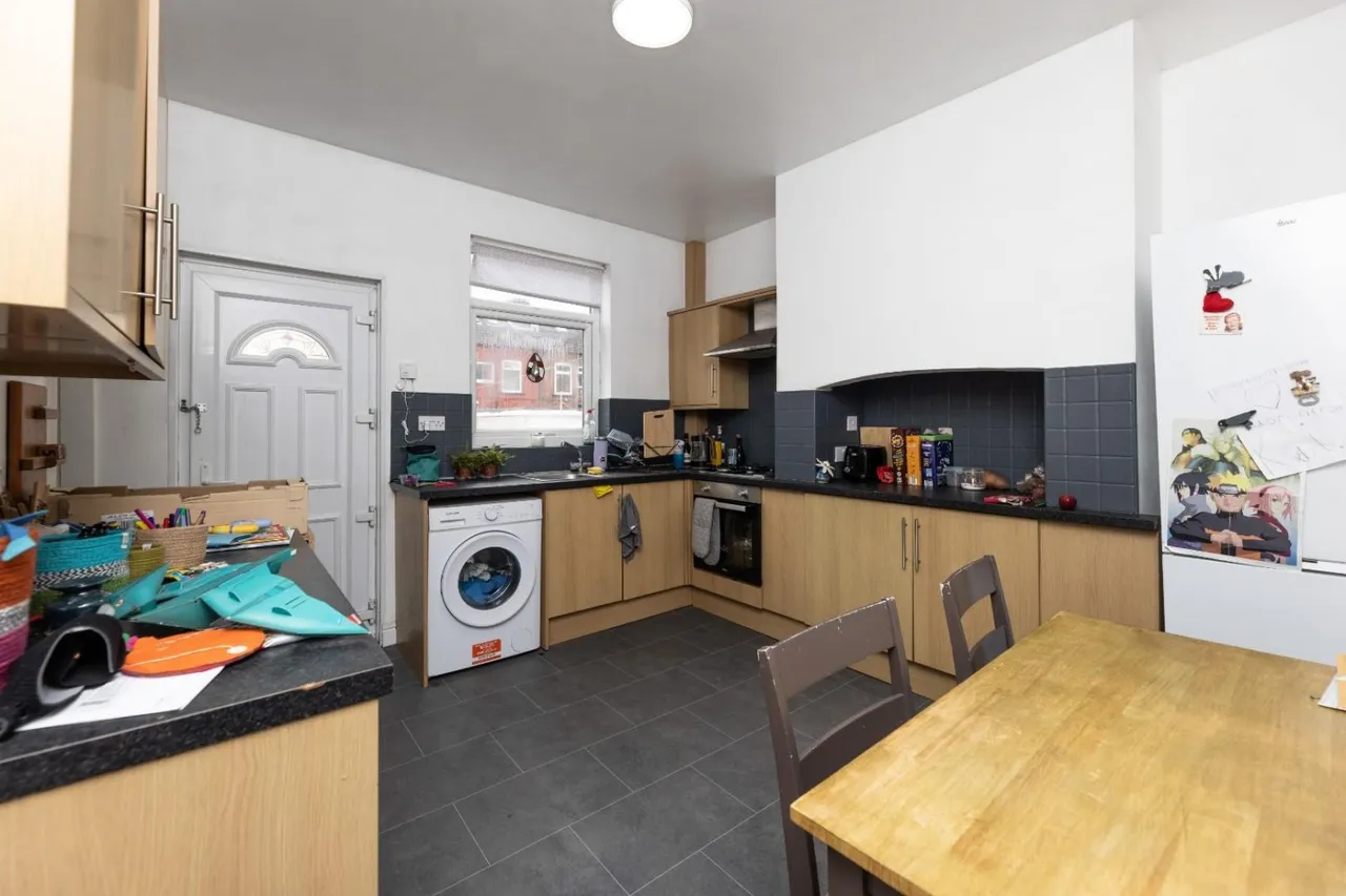 Hollin Hurst, Allerton Bywater, WF10, photo 4