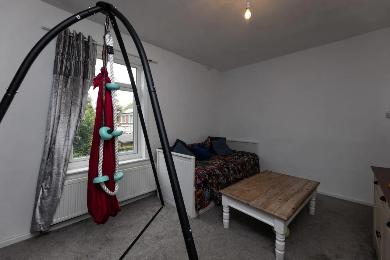Hollin Hurst, Allerton Bywater, WF10, photo 8
