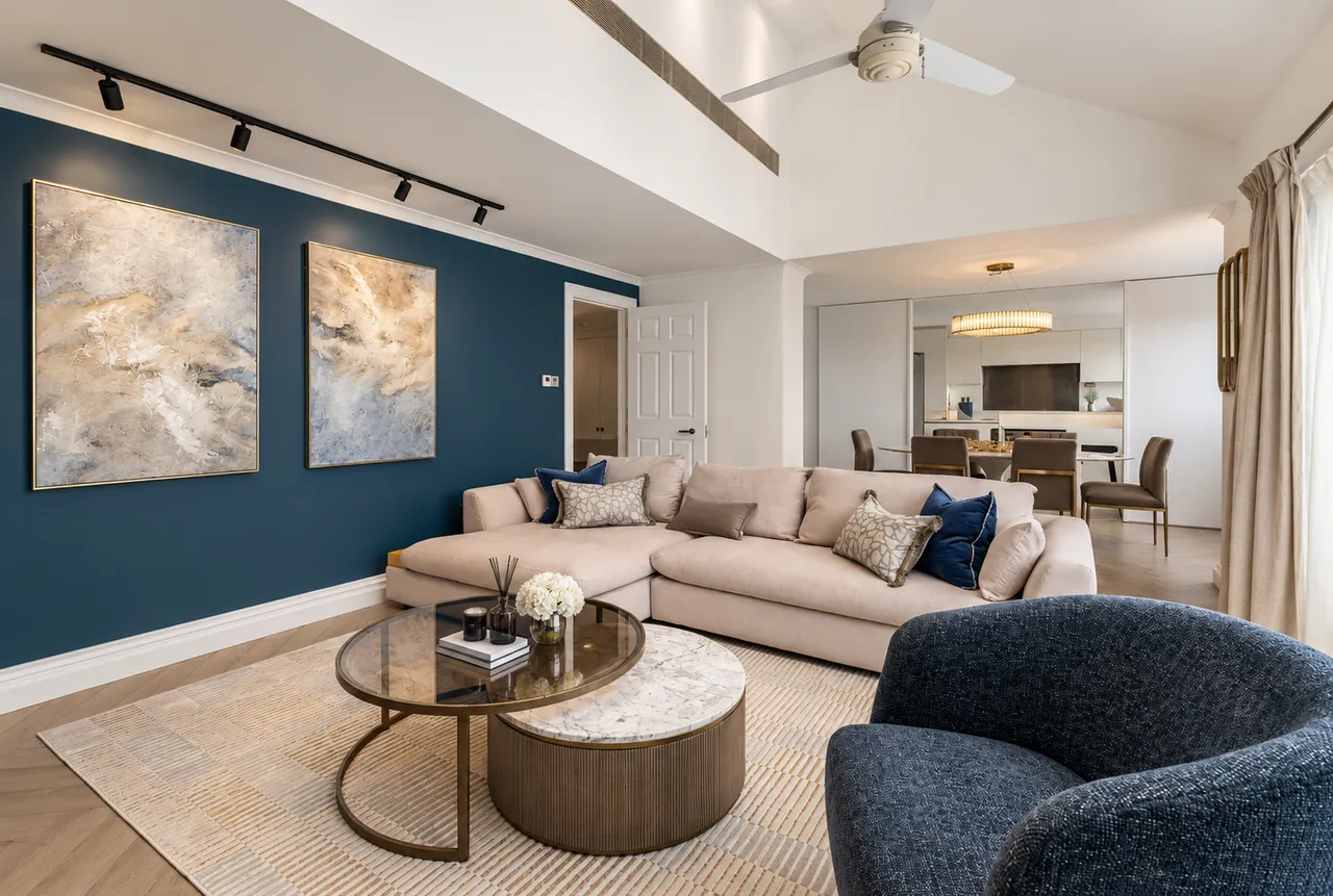 3 bed flat to rent, Kensington High Street, London