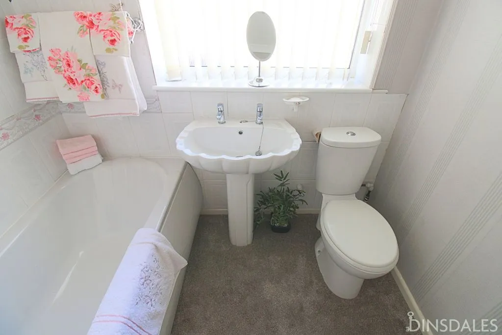 Watty Hall Road, Bradford BD6 3AH, photo 4