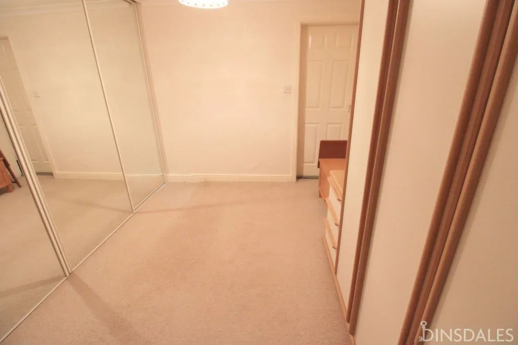 Watty Hall Road, Bradford BD6 3AH, photo 7