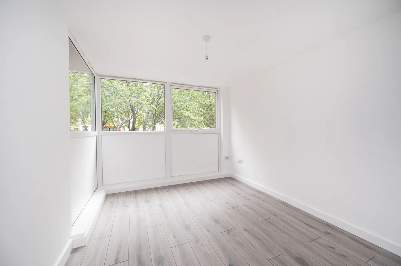 1 bed flat to rent — 259 Dalston Lane, London