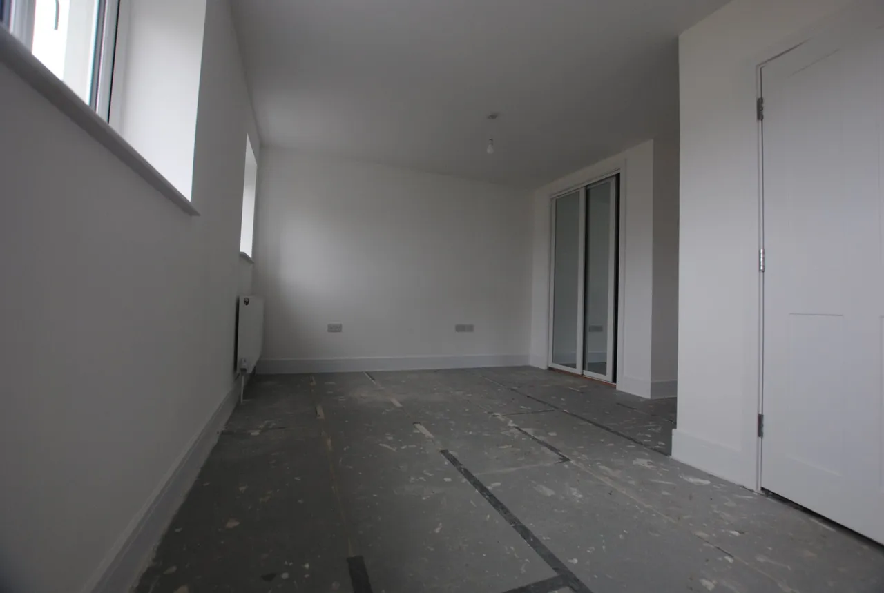 Safety Bay Close, Rochester, Kent, ME1 3FA, photo 6