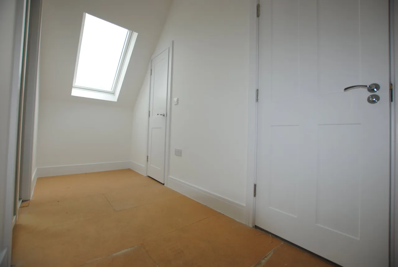 Safety Bay Close, Rochester, Kent, ME1 3FA, photo 16