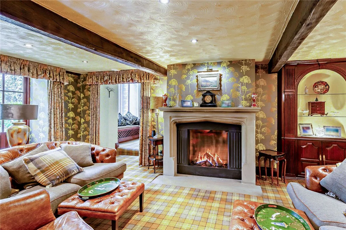 Carlton Lane, Guiseley, LS20, photo 3