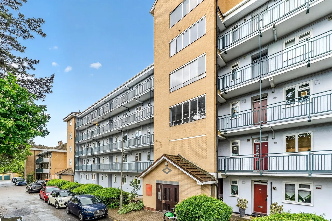 Smithwood Close, London, SW19, photo 14