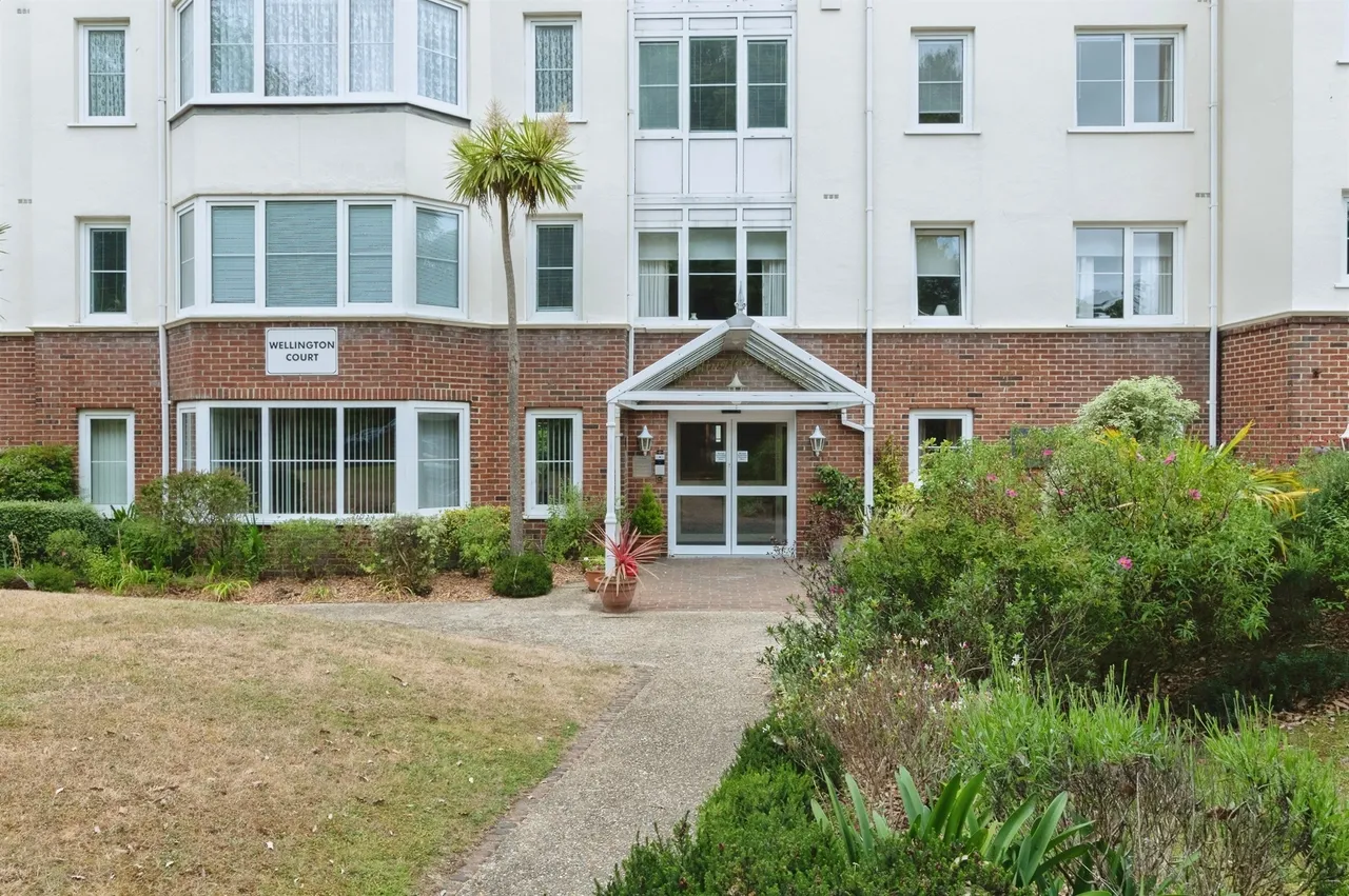Poole Road, BOURNEMOUTH, photo 11