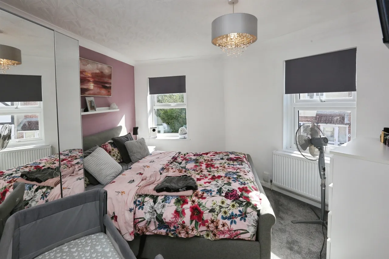 St. Anns Crescent, Gosport, PO12, photo 6