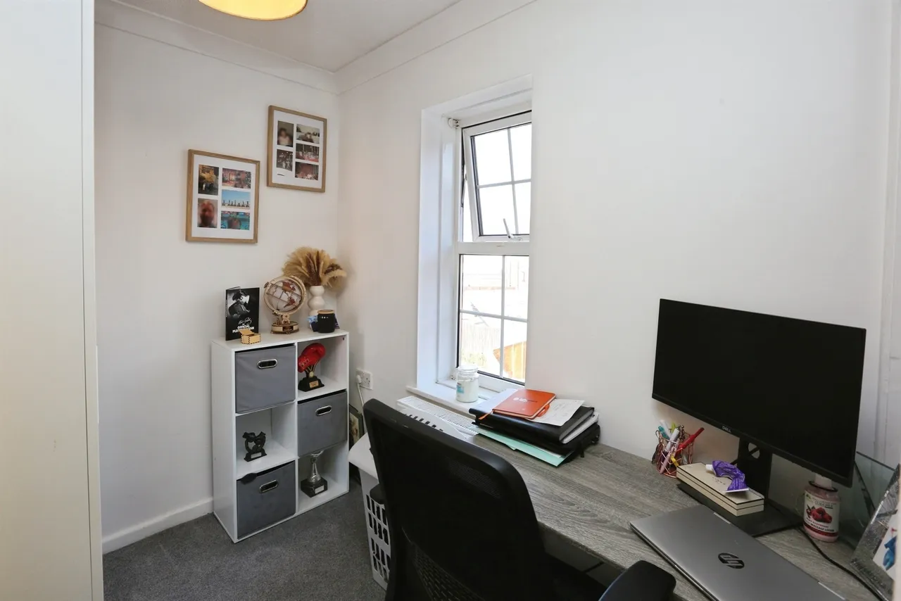St. Anns Crescent, Gosport, PO12, photo 7