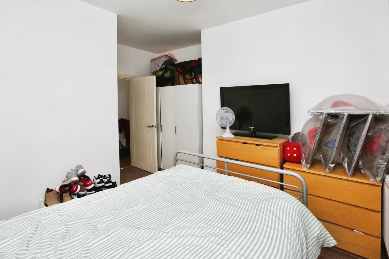 Wickham Road, Fareham, PO16, photo 11